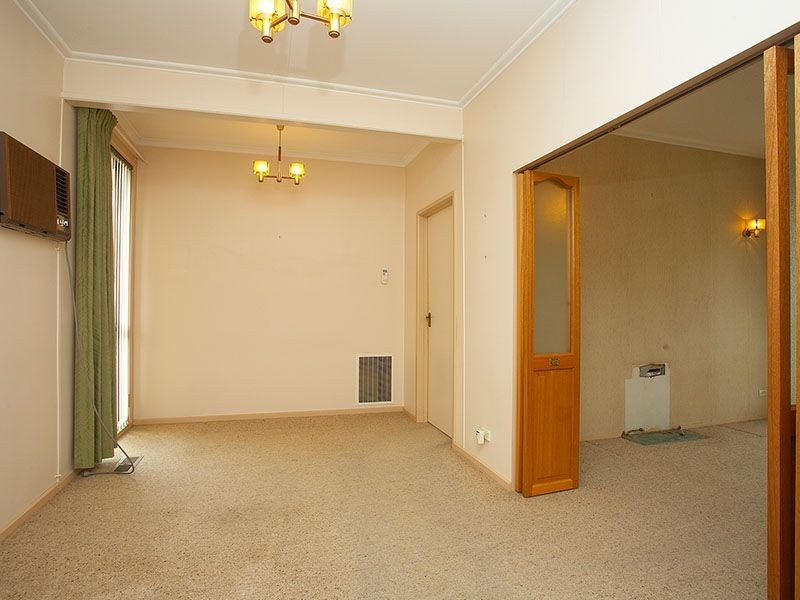 5 Seaview Crescent, Mulgrave VIC 3170