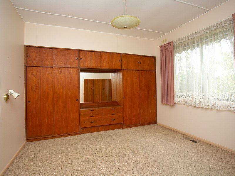 5 Seaview Crescent, Mulgrave VIC 3170