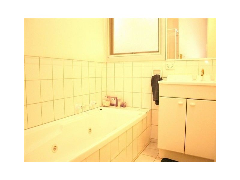 16 Westerfield Drive, Notting Hill VIC 3168