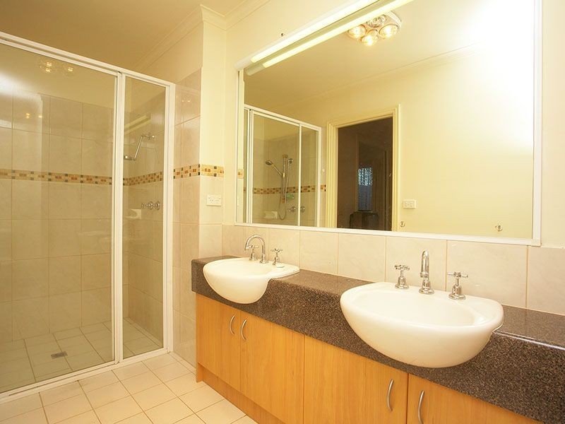 4/547 High Street Road, Mount Waverley VIC 3149