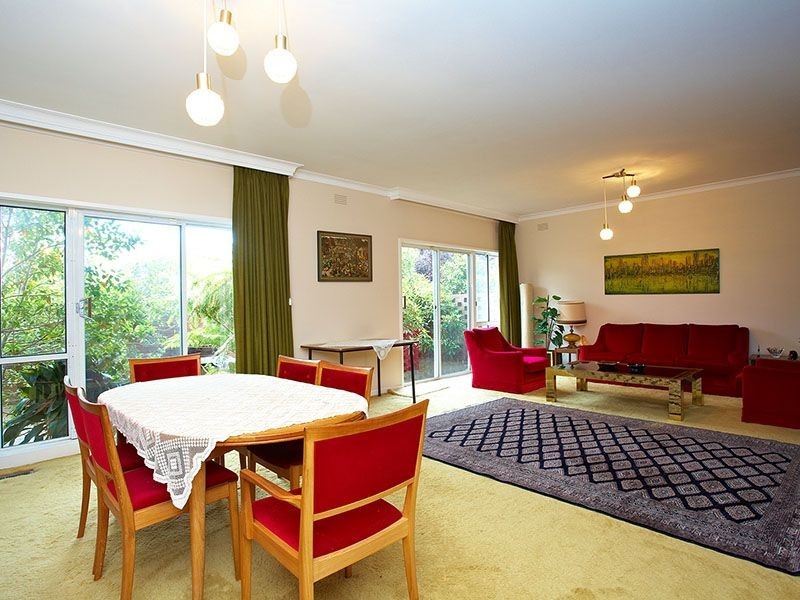 12 Mayfield Drive, Mount Waverley VIC 3149