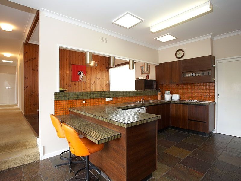 12 Mayfield Drive, Mount Waverley VIC 3149