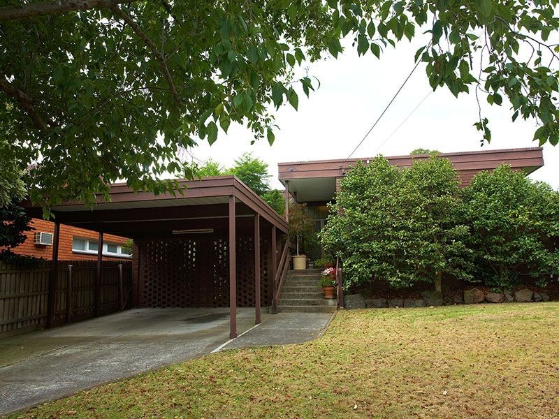 12 Mayfield Drive, Mount Waverley VIC 3149