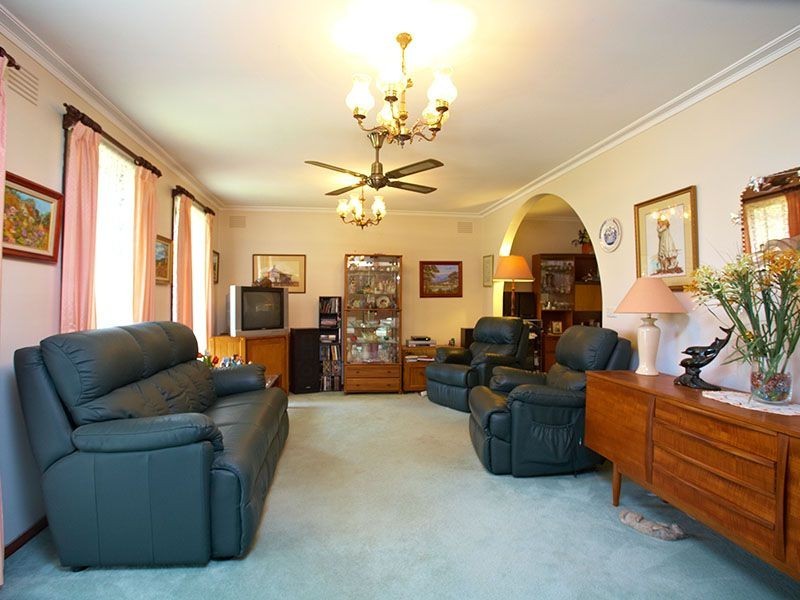 67 Therese Avenue, Mount Waverley VIC 3149