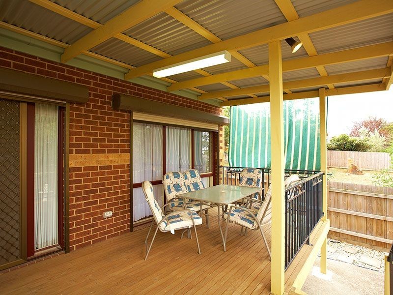 1/28 Barnes Road, Burwood VIC 3125