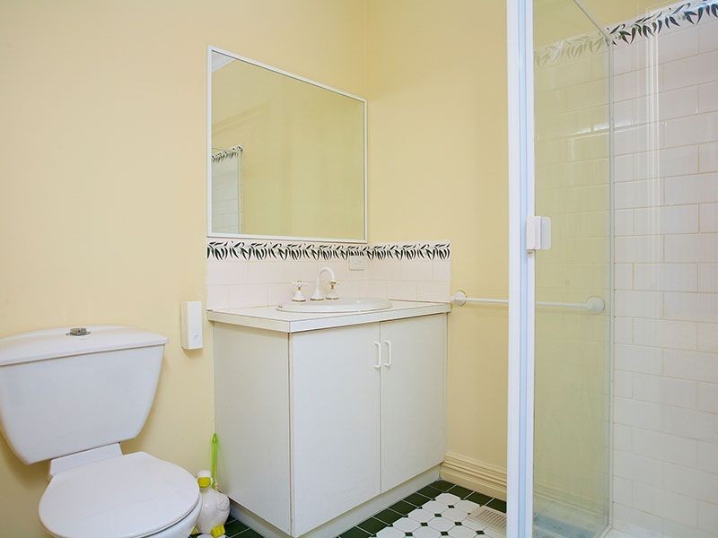 1/28 Barnes Road, Burwood VIC 3125