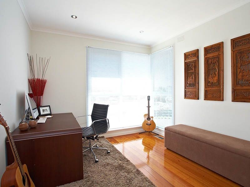 56 Catherine Avenue, Mount Waverley VIC 3149