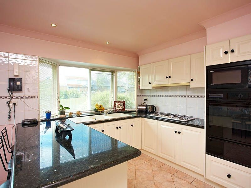 28 Sartori Street, Burwood East VIC 3151