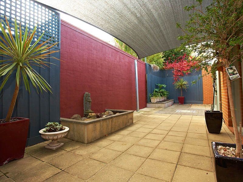 2/13 Cromwell Street, Burwood VIC 3125
