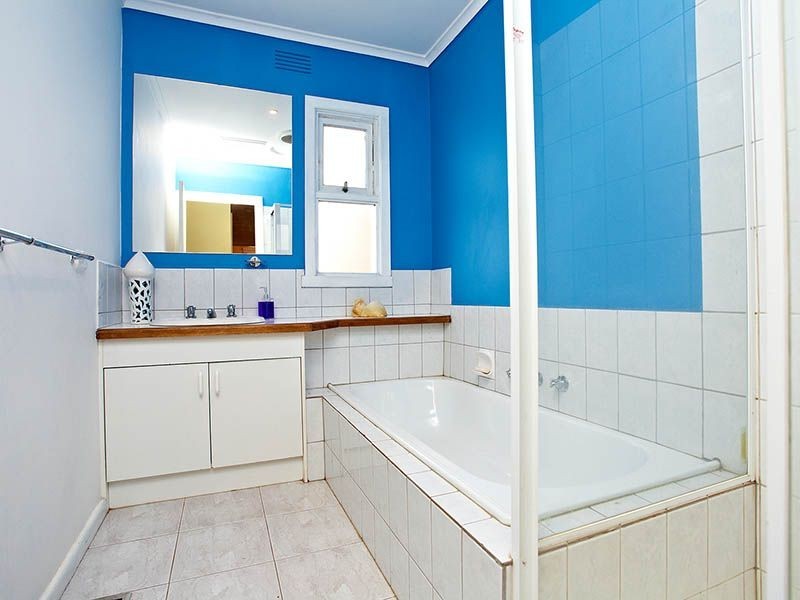 16 Carrol Grove, Mount Waverley VIC 3149