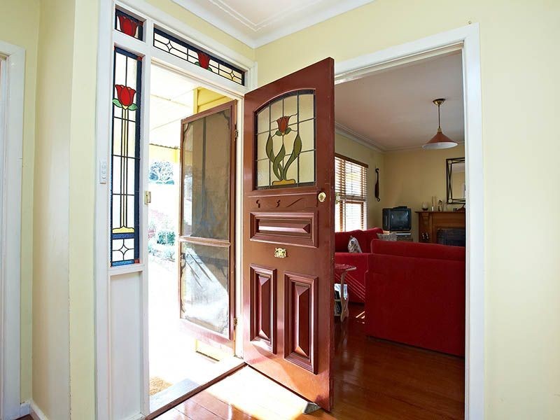 16 Carrol Grove, Mount Waverley VIC 3149