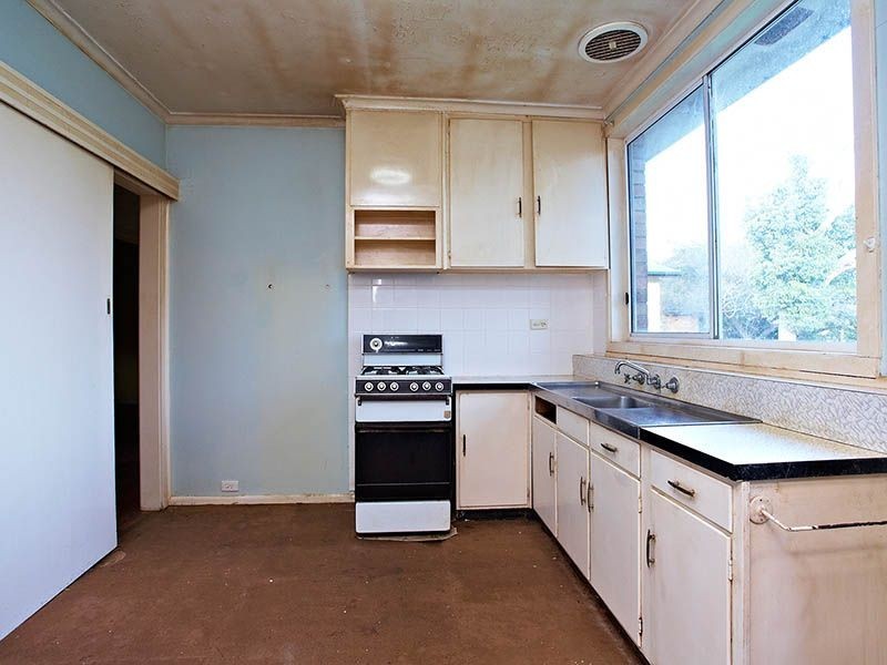 10 Wallabah Street, Mount Waverley VIC 3149