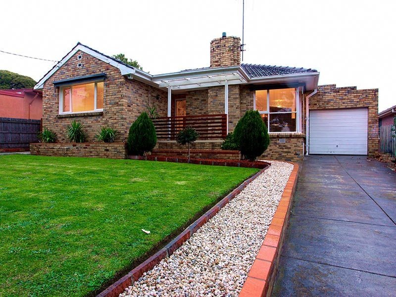 1 Winton Street, Burwood VIC 3125