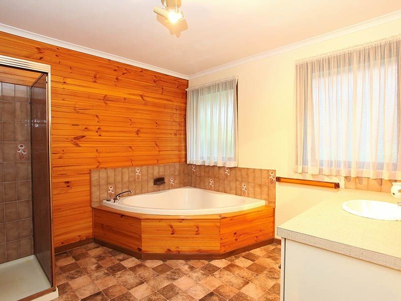 83 Gladeswood Drive, Mulgrave VIC 3170