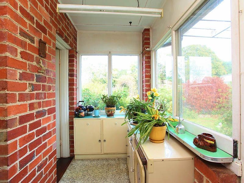 64 Price Avenue, Mount Waverley VIC 3149