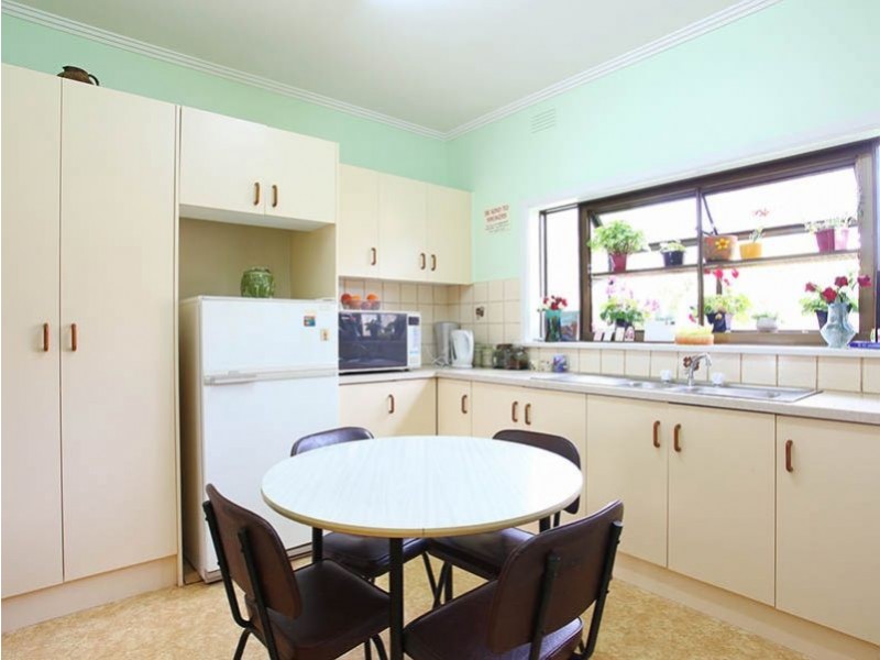 24 Munro Avenue, Mount Waverley VIC 3149