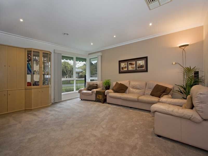 10 Purse Street, Mount Waverley VIC 3149