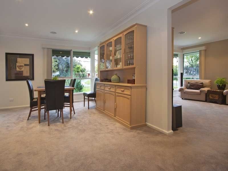 10 Purse Street, Mount Waverley VIC 3149