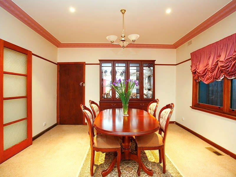 8 Judith Street, Burwood VIC 3125