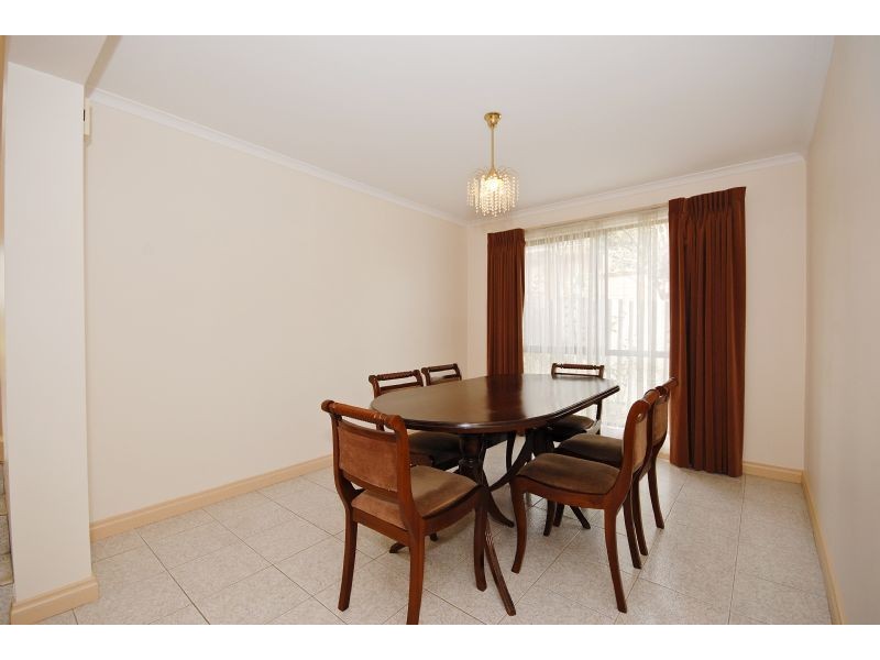 1 & 2/34 Darbyshire Road, Mount Waverley VIC 3149