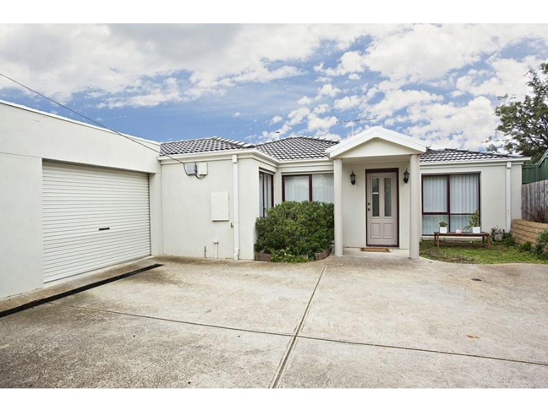 2/25 Barlyn Road, Mount Waverley VIC 3149