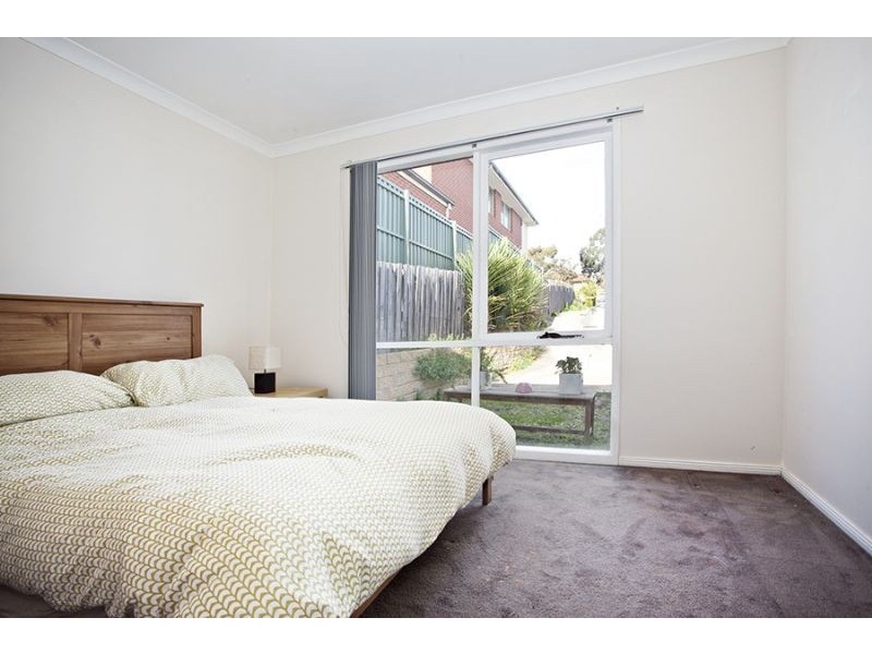 2/25 Barlyn Road, Mount Waverley VIC 3149