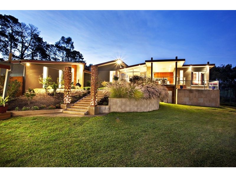240 Bleases Lane, Yarra Glen VIC 3775