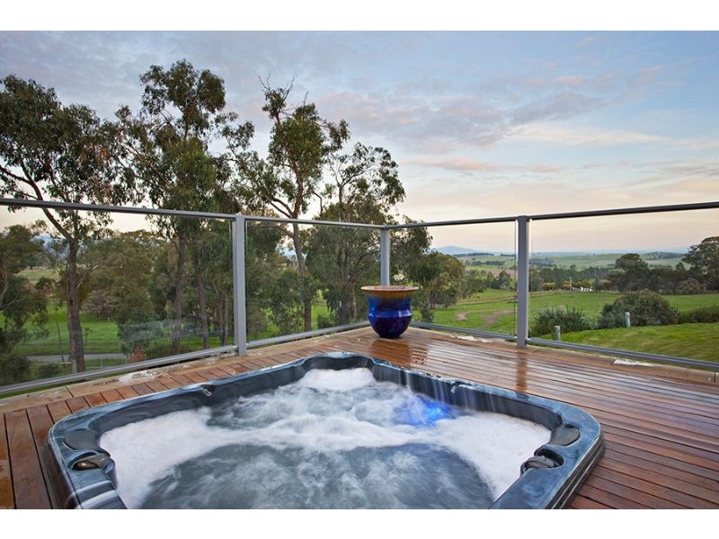240 Bleases Lane, Yarra Glen VIC 3775
