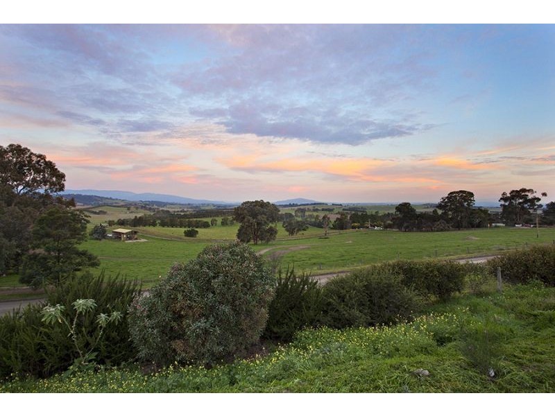 240 Bleases Lane, Yarra Glen VIC 3775