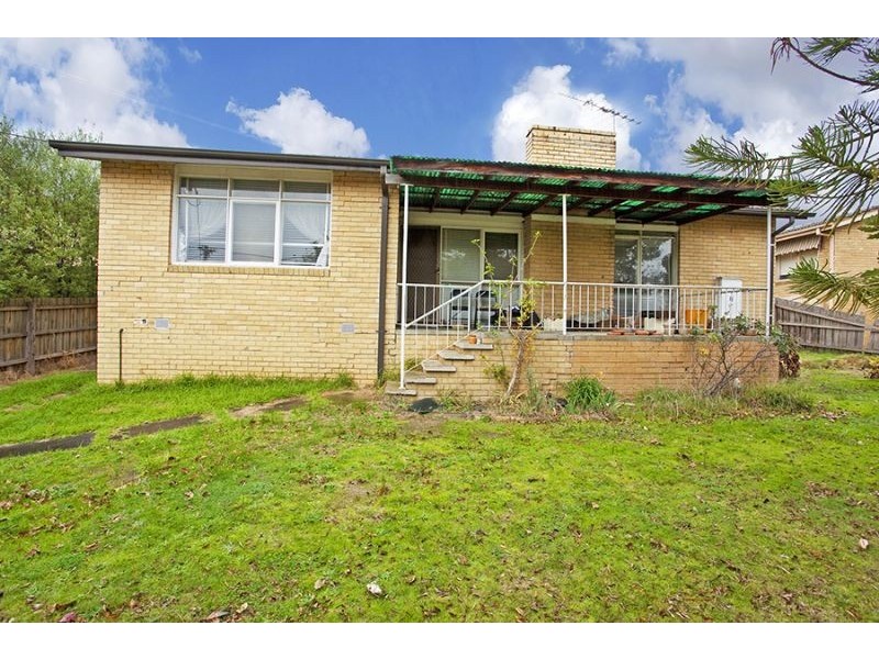 16 Illuka Crescent, Mount Waverley VIC 3149