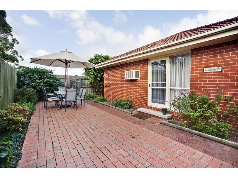 2/8 Caesar Street, Mulgrave VIC 3170