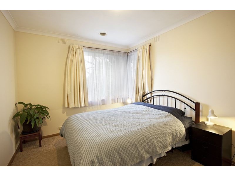 1/2 Munro Avenue, Mount Waverley VIC 3149