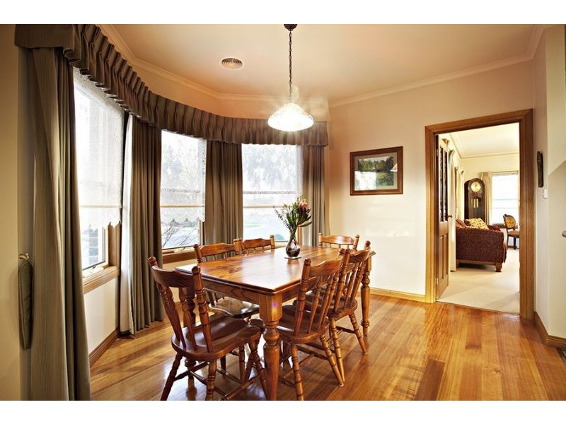 255 Lawrence Road, Mount Waverley VIC 3149