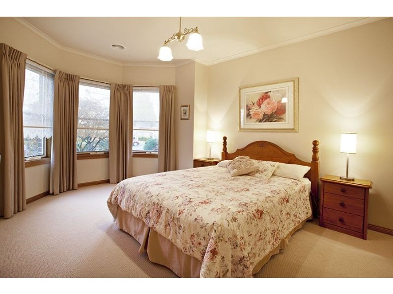 255 Lawrence Road, Mount Waverley VIC 3149