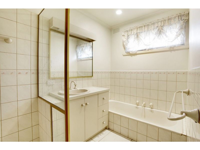 4 Deborah Court, Mount Waverley VIC 3149