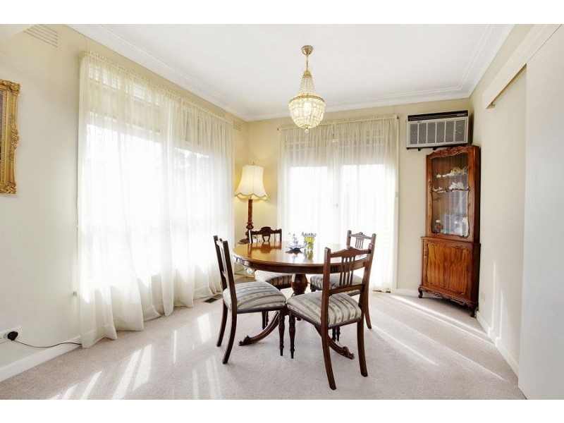 5 Glendowan Road, Mount Waverley VIC 3149