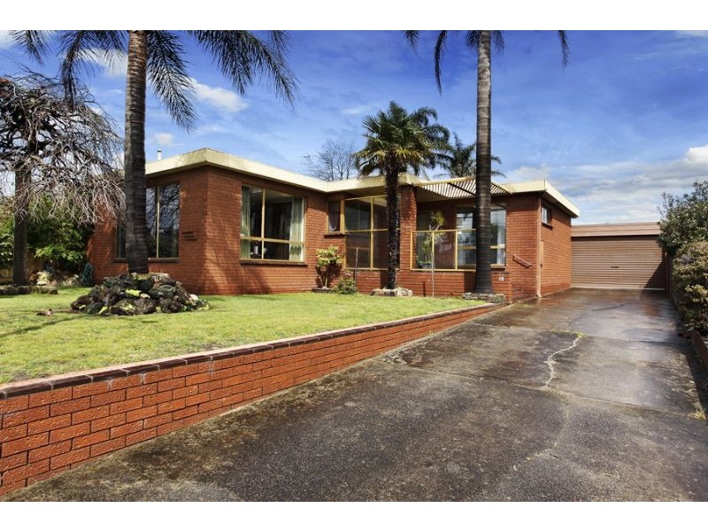 18 Eildon Road, Ashwood VIC 3147