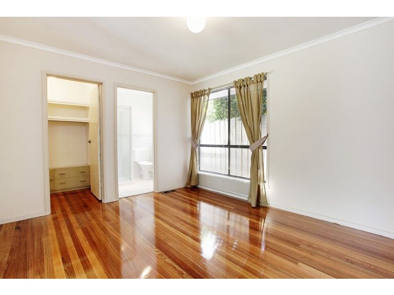 55 Worthing Avenue, Burwood East VIC 3151