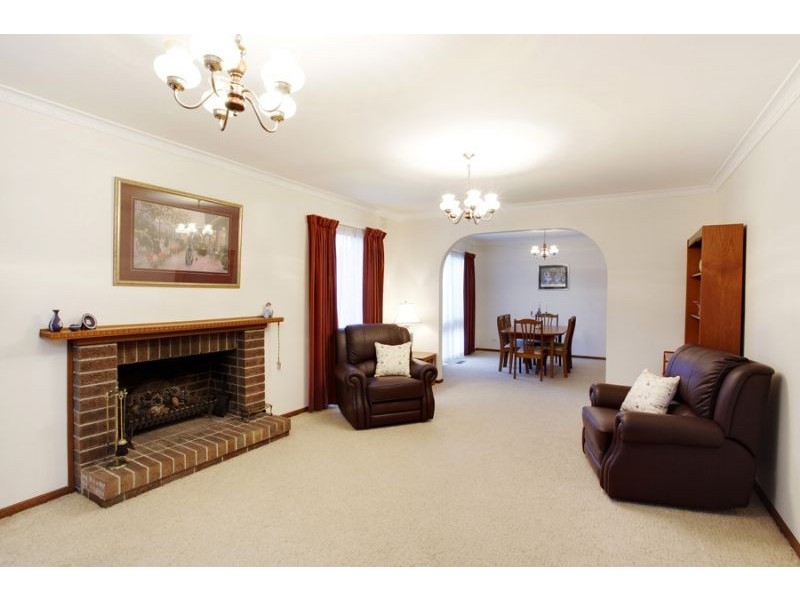 8 Sesame Street, Mount Waverley VIC 3149