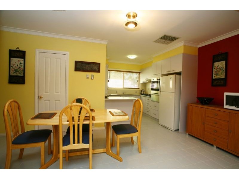 2/50 Leeds Road, Mount Waverley VIC 3149