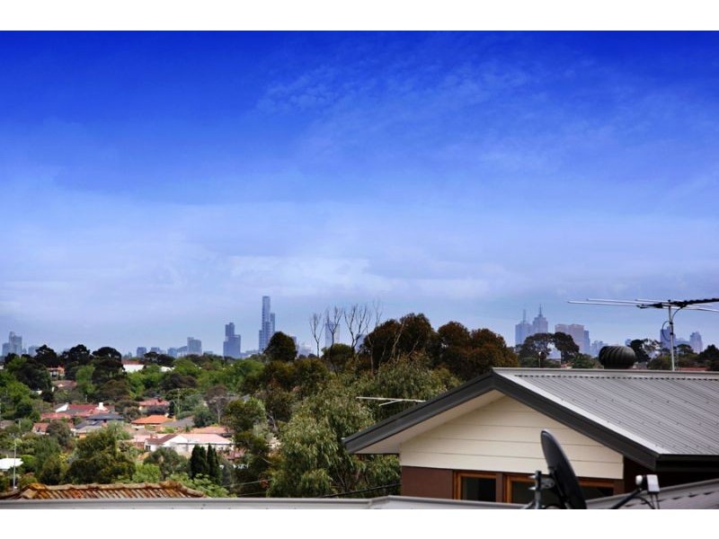 19 Warrina Street, Chadstone VIC 3148