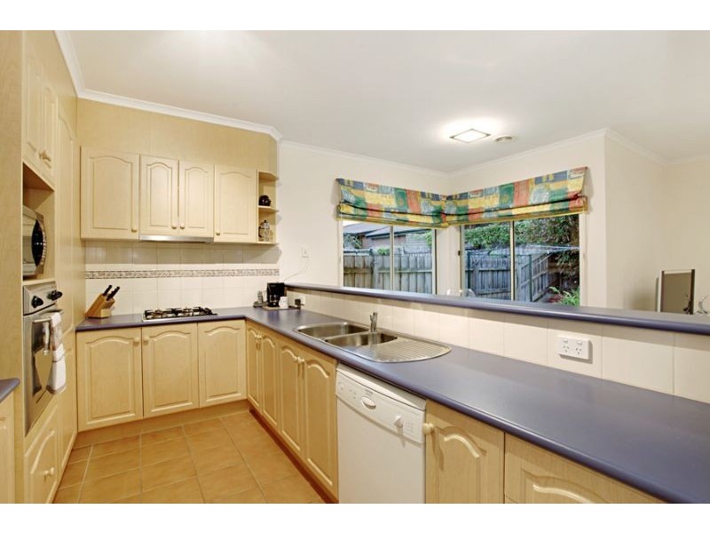 4 Pinoak Close, Burwood VIC 3125