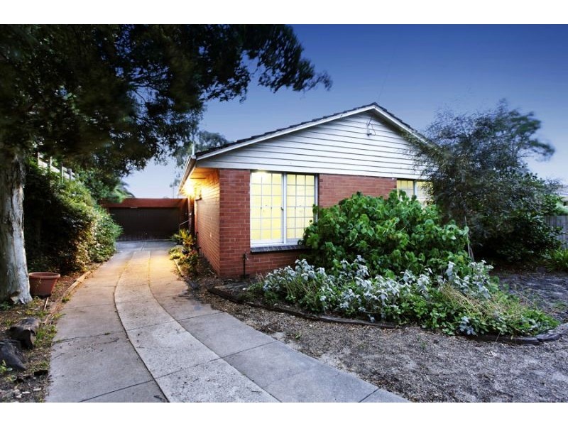 19 Lewton Road, Mount Waverley VIC 3149