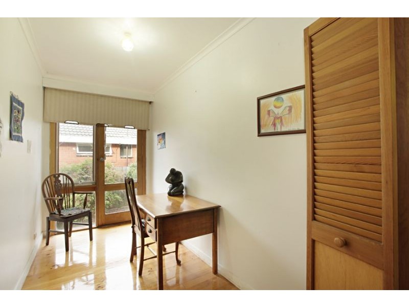 19 Lewton Road, Mount Waverley VIC 3149