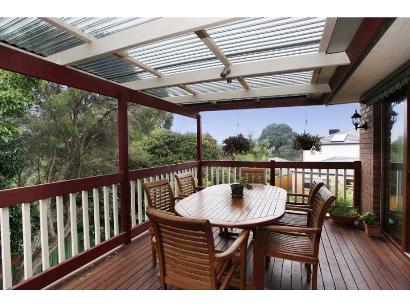 5 Darvell Close, Wheelers Hill VIC 3150