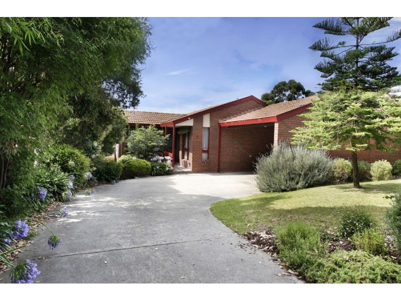 5 Darvell Close, Wheelers Hill VIC 3150