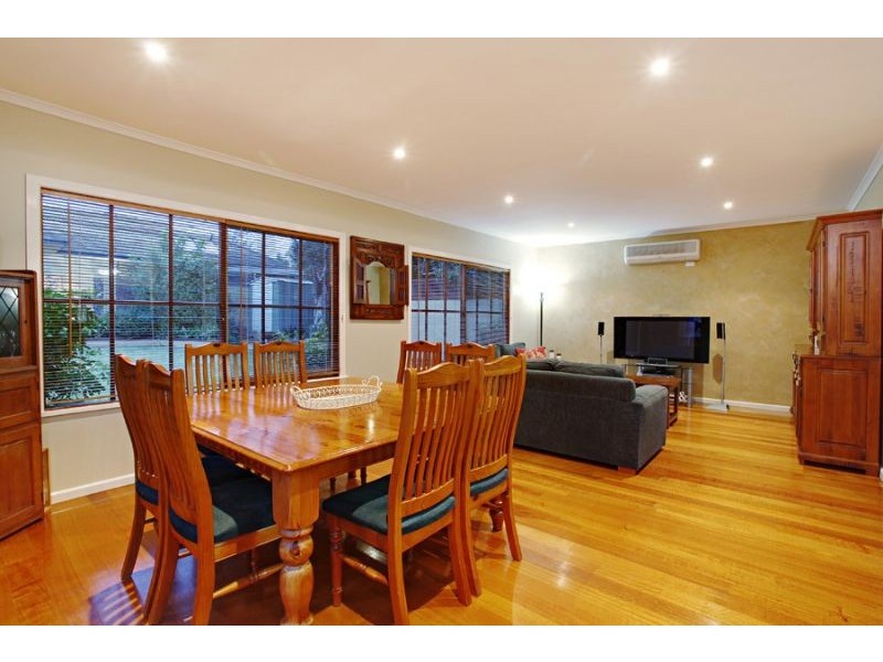 4 Therese Avenue, Mount Waverley VIC 3149