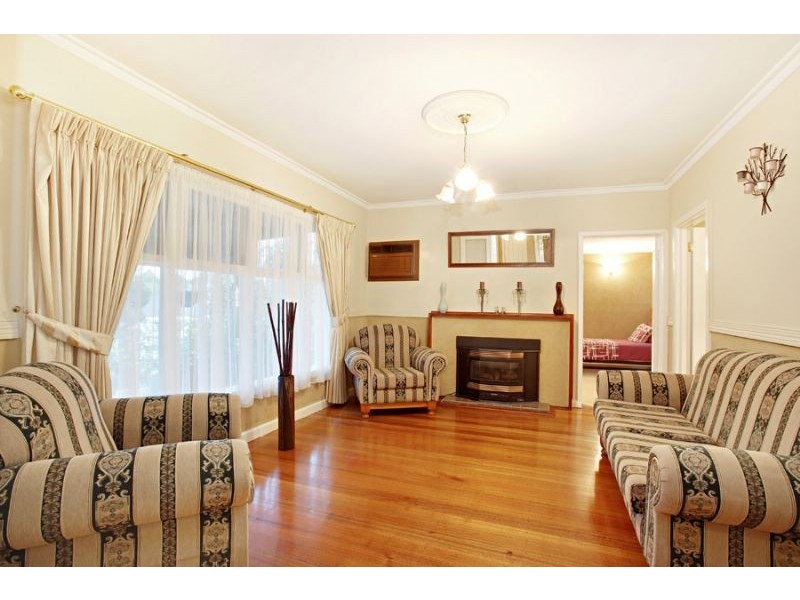 4 Therese Avenue, Mount Waverley VIC 3149