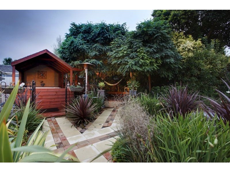 4 Therese Avenue, Mount Waverley VIC 3149