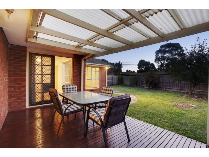 9 Acland Close, Mulgrave VIC 3170